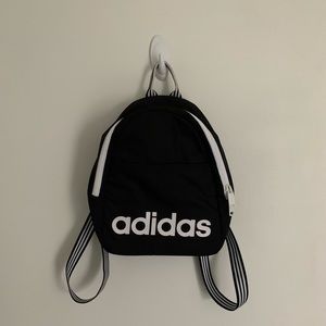 Adidas Small Traveler Back Pack Pouch